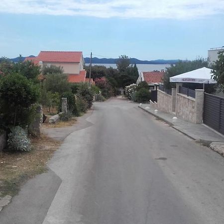 Apartmani Rosanda 2 ペトルチャネ エクステリア 写真