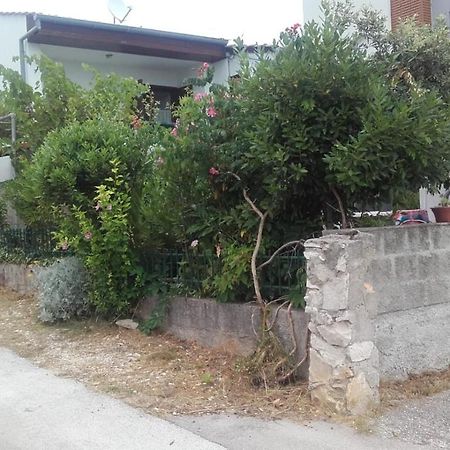 Apartmani Rosanda 2 ペトルチャネ エクステリア 写真