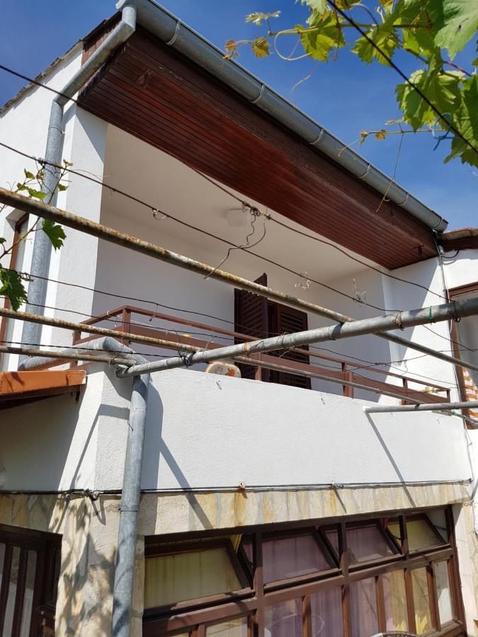 Apartmani Rosanda 2 ペトルチャネ エクステリア 写真