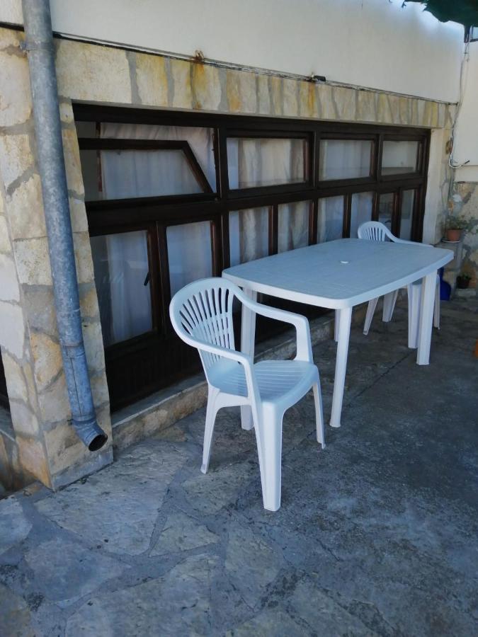 Apartmani Rosanda 2 ペトルチャネ エクステリア 写真